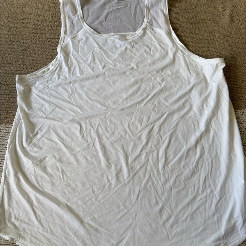Offline by aerie Sweat Sesh White Scoop Neck Athletic Tank - Picture 2 of 6